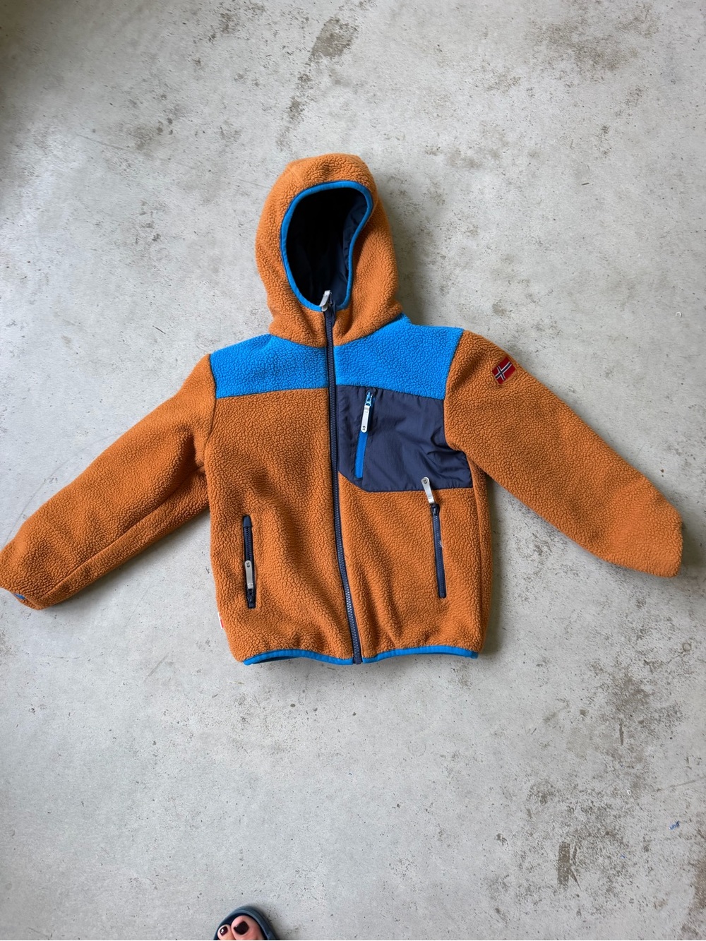 Trollkids Kids reversible Hooded Fleece Jacket – Size 7–8 / 128